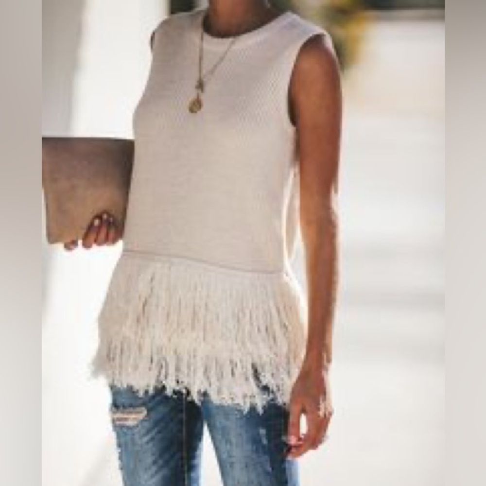 FREE THE ROSES Fringe Sweater Vest